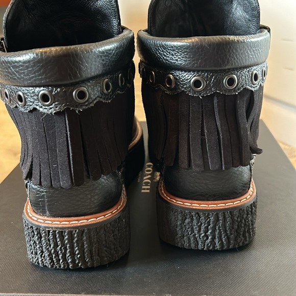 Coach shoes 8 fit like 39/9-9 1/2 fit big leather w flowers - Picture 6 of 9